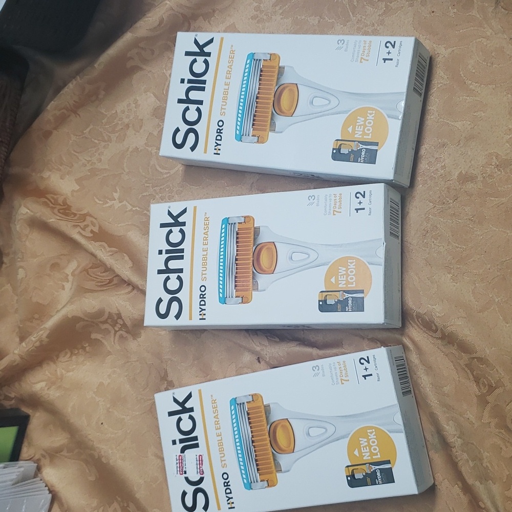 3 brand new Schick Hydro Stubble eraser razors
